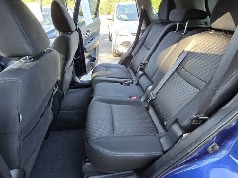 Used 2018 Nissan Rogue SV AWD/4WD image 18