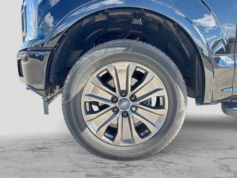 Used 2018 Ford F150 XLT w/ Equipment Group 302A Luxury AWD/4WD image 17