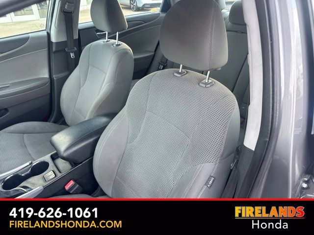 Used 2013 Hyundai Sonata GLS w/ Popular Equipment Pkg FWD image 12