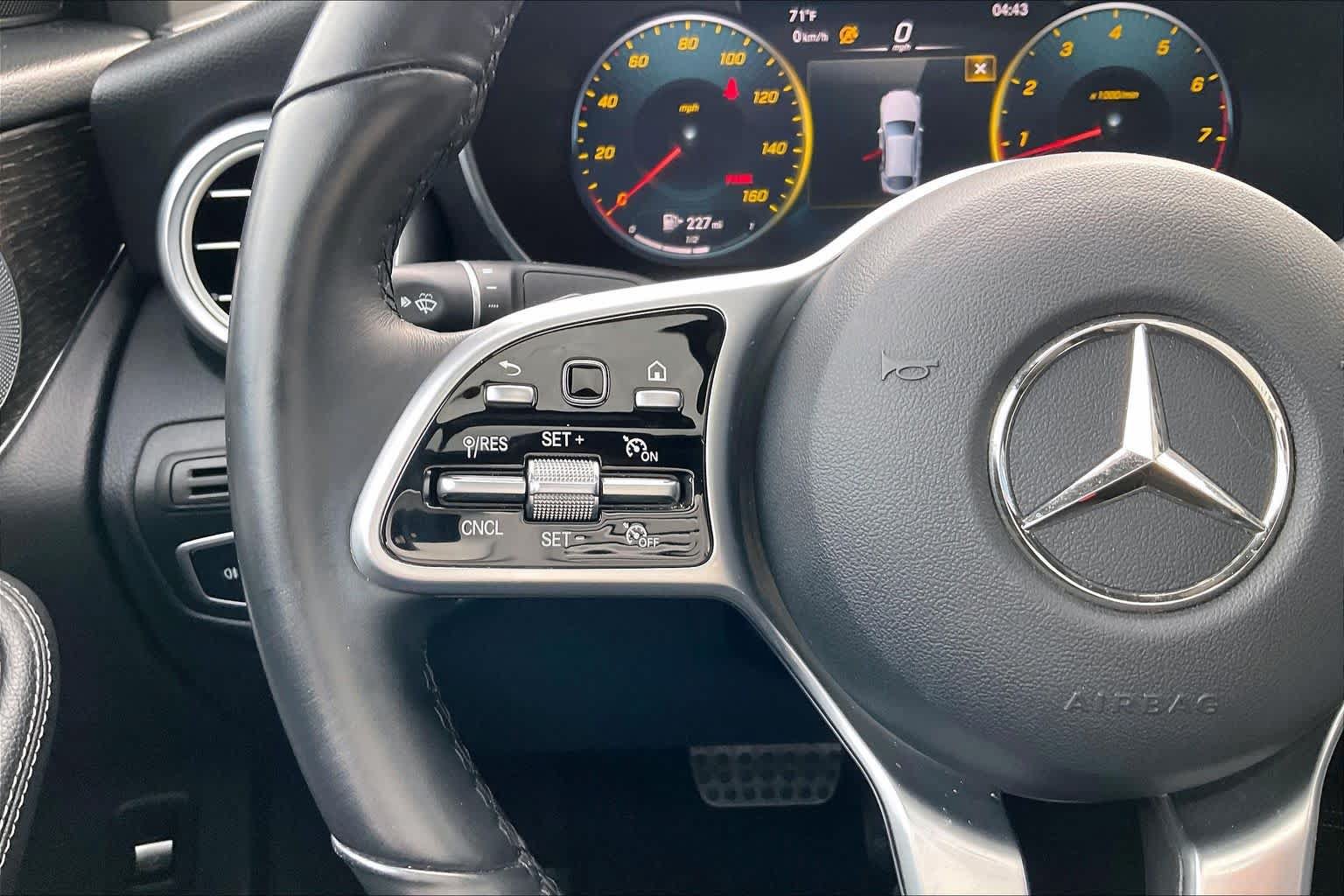 Used 2020 Mercedes-Benz GLC 300 4MATIC Coupe image 23