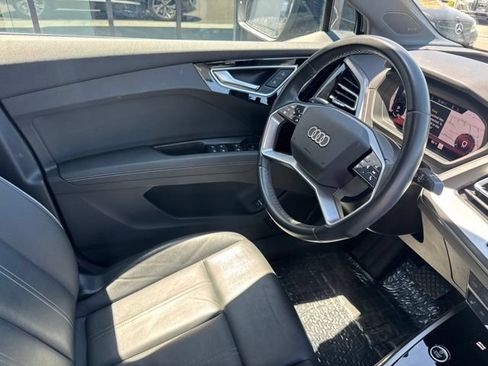 Used 2023 Audi Q4 e-tron Premium Plus w/ Premium Plus AWD/4WD image 30