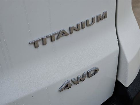 Used 2021 Ford EcoSport Titanium image 8