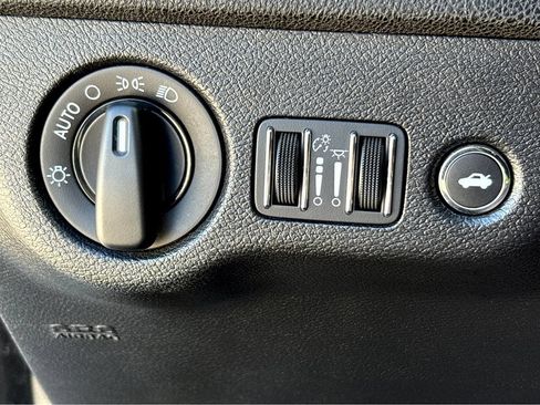 Used 2023 Dodge Charger Scat Pack RWD image 9