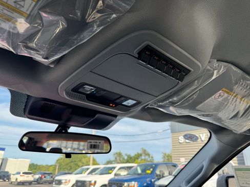 New 2026 Ford F250 XL w/ XL Chrome Package image 19