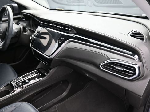 Used 2022 Chevrolet Bolt EUV LT w/ Convenience Package image 38