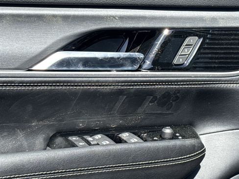 New 2026 Jeep Grand Wagoneer Limited AWD/4WD image 13