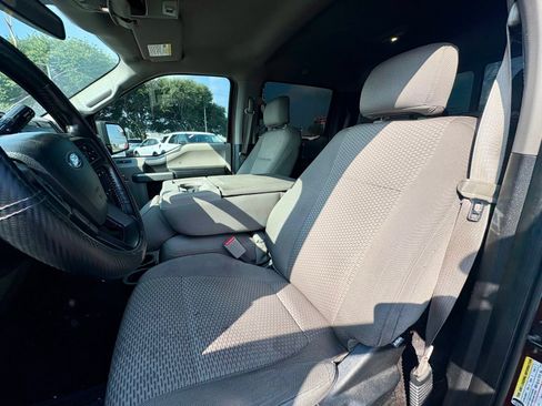 Used 2015 Ford F150 XLT w/ Equipment Group 302A Luxury RWD image 10