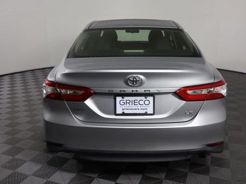 Used 2018 Toyota Camry LE FWD image 7