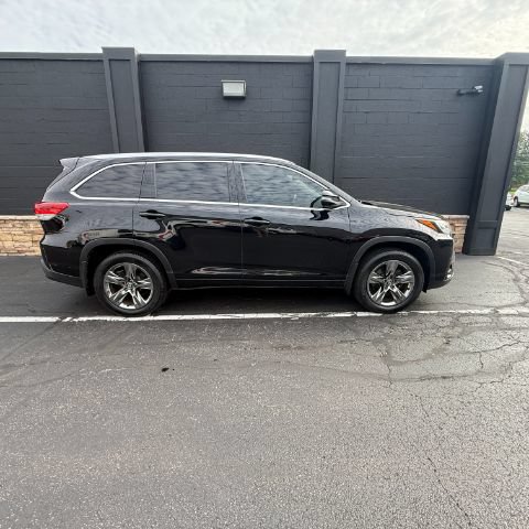 Used 2017 Toyota Highlander Limited Platinum AWD/4WD image 12