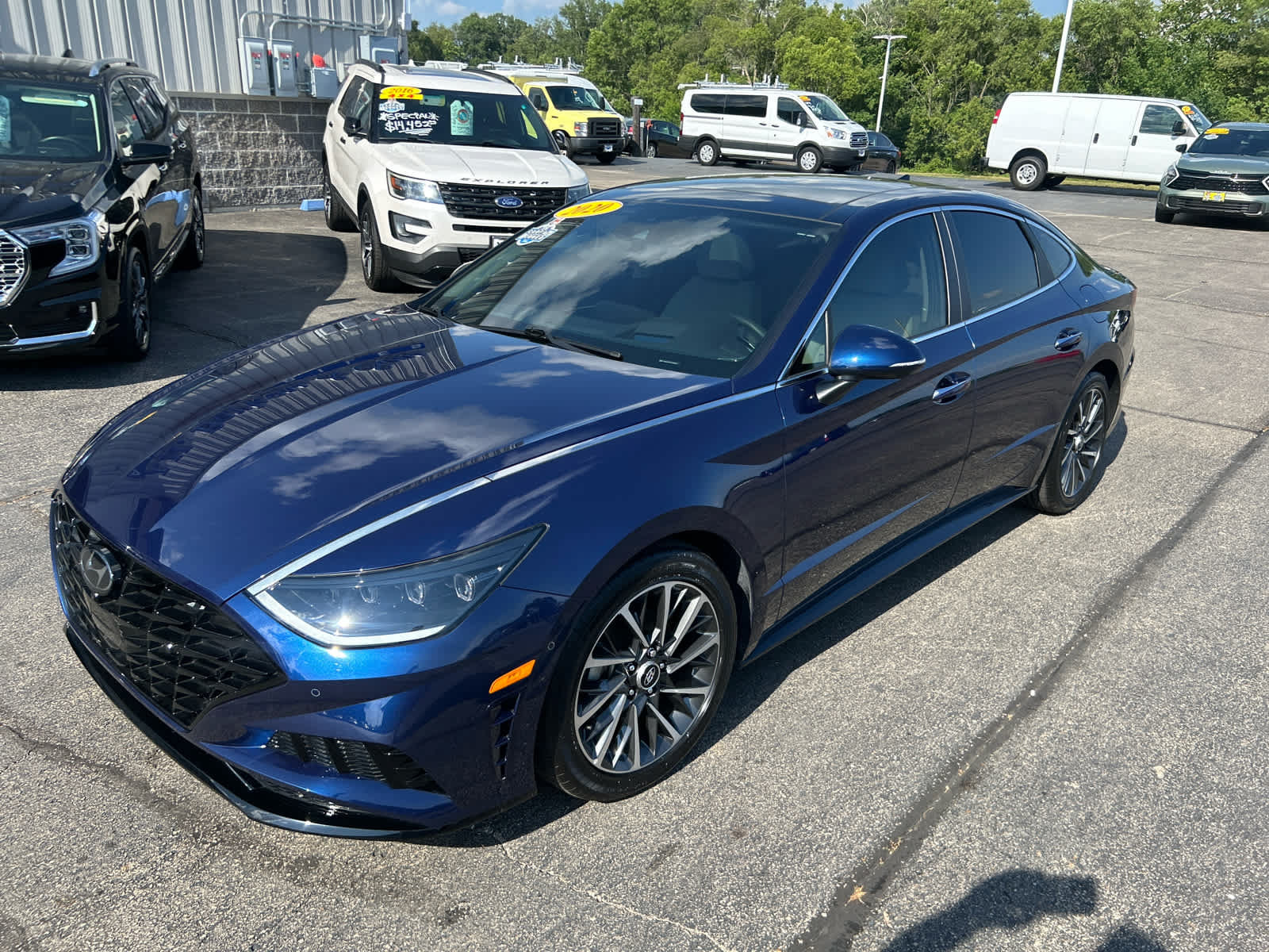 Used 2020 Hyundai Sonata Limited w/ Cargo Package FWD image 9