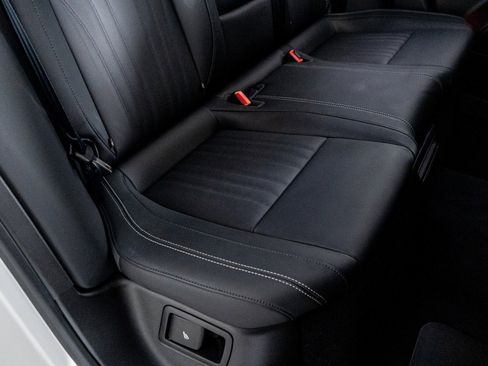 Used 2025 Maserati Grecale Modena image 37