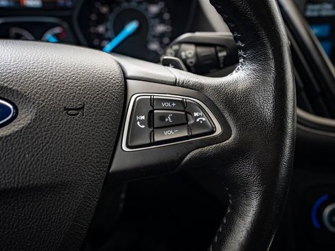 Used 2018 Ford Escape Titanium image 25