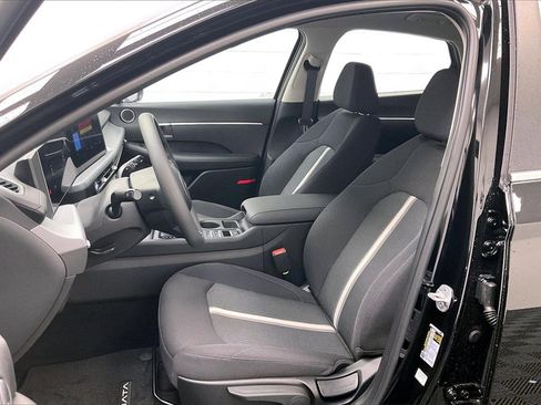 Certified 2025 Hyundai Sonata SE image 9