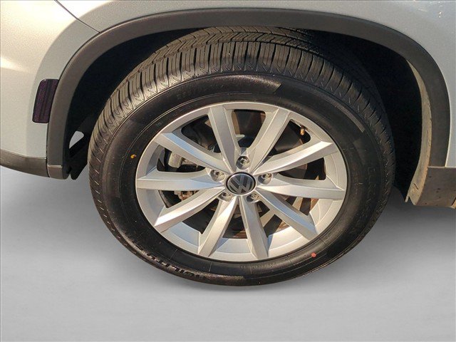 Used 2017 Volkswagen Tiguan Wolfsburg Edition FWD image 25