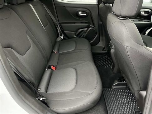 Used 2023 Jeep Renegade Latitude image 26