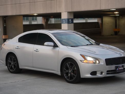 Used 2014 Nissan Maxima 3.5 SV w/ Sport Package image 27
