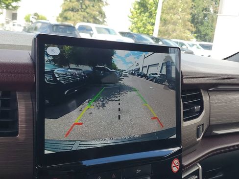 Used 2024 Ford Expedition Limited RWD image 21