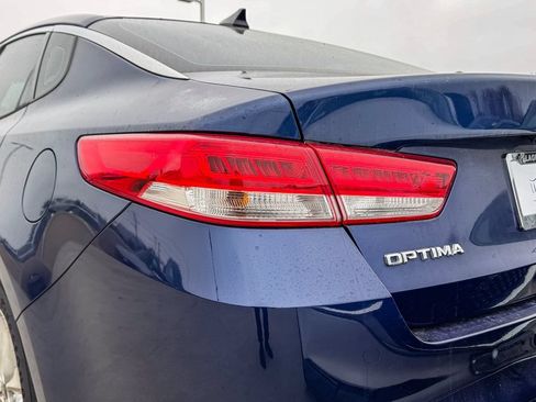 Used 2016 Kia Optima EX w/ Premium Package FWD image 6