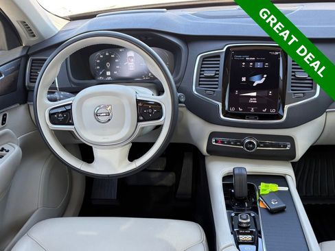 Used 2020 Volvo XC90 T8 Momentum w/ Protection Package Premier image 13
