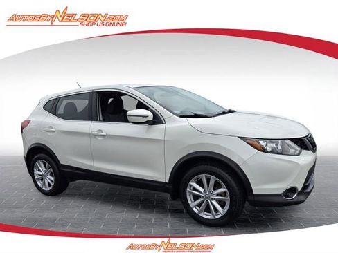 Used 2018 Nissan Rogue Sport AWD image 1