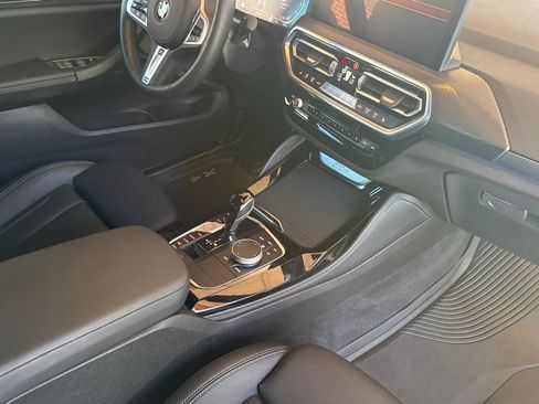 Used 2025 BMW X4 xDrive30i w/ Premium Package AWD/4WD image 21