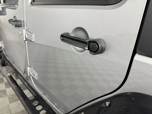 Used 2014 Jeep Wrangler Unlimited Sport image 22