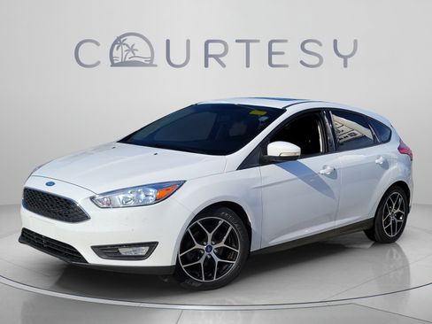 Used 2018 Ford Focus SEL FWD image 1