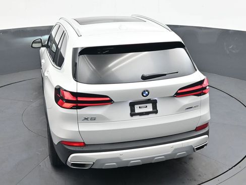 Used 2024 BMW X5 xDrive40i w/ Premium Package AWD/4WD image 49