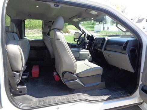 Used 2017 Ford F350 XL w/ Power Equipment Group RWD image 31