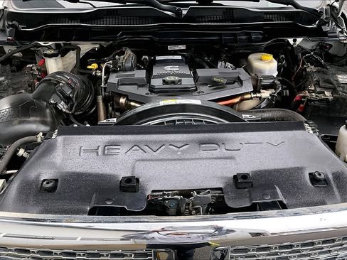 Used 2018 RAM 3500 Laramie image 9