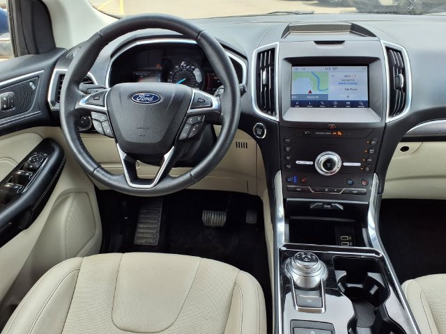 Used 2020 Ford Edge Titanium w/ Equipment Group 301A AWD/4WD image 6