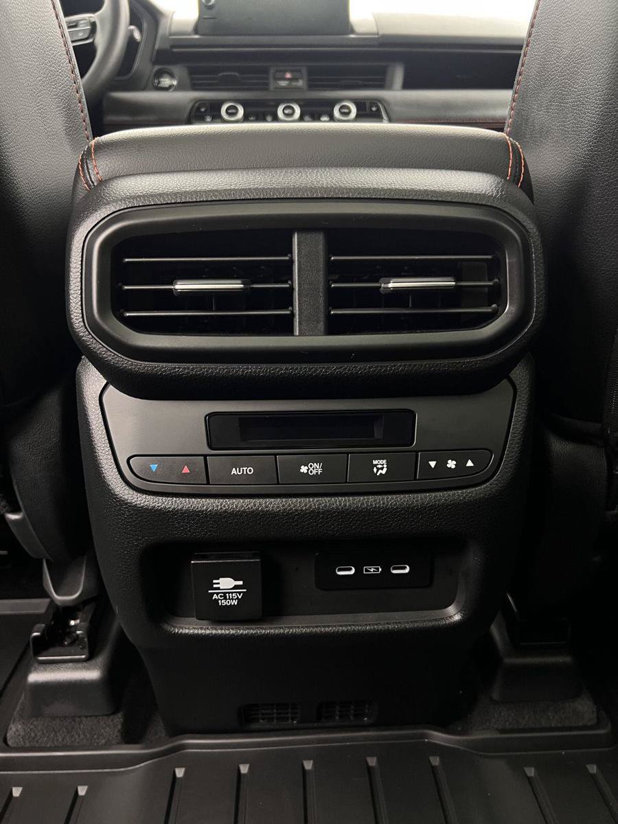 Certified 2025 Honda Pilot TrailSport image 21