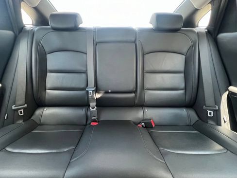 Used 2022 Chevrolet Malibu Premier FWD image 9