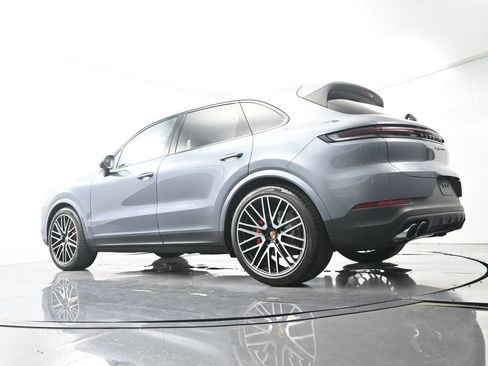 Certified 2026 Porsche Cayenne S AWD/4WD image 47