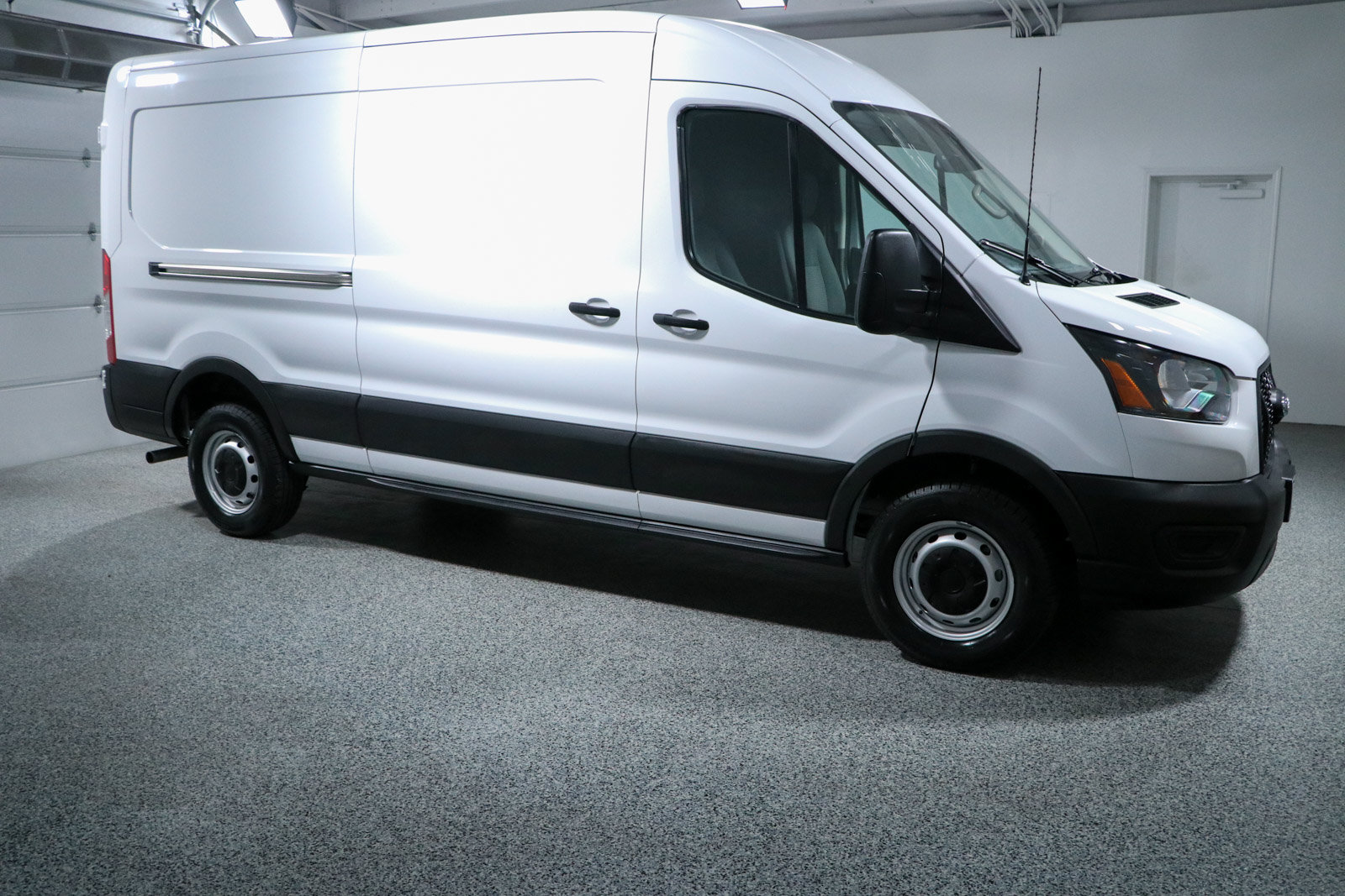 Used 2025 Ford Transit 250 148 Medium Roof w/ Load Area Protection Package RWD image 6