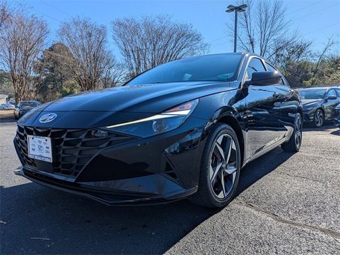 Used 2023 Hyundai Elantra SEL w/ Convenience Package image 8