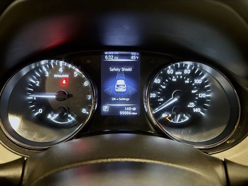 Used 2018 Nissan Rogue Sport SV image 14