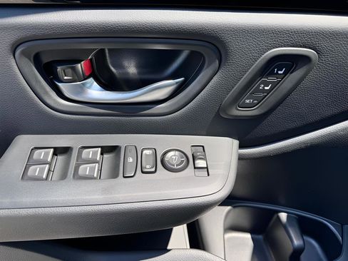 Used 2025 Honda Pilot Touring image 31