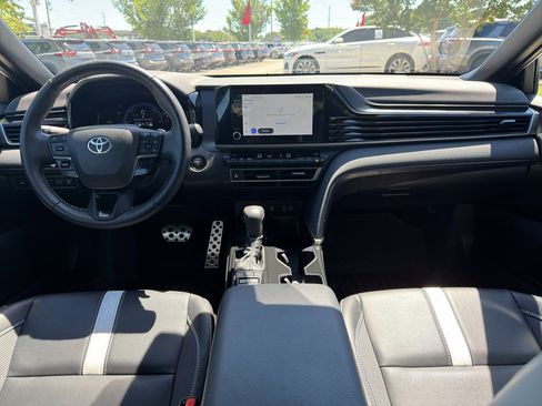 Used 2025 Toyota Camry SE FWD image 21