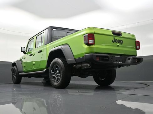 Used 2025 Jeep Gladiator Sport AWD/4WD image 25