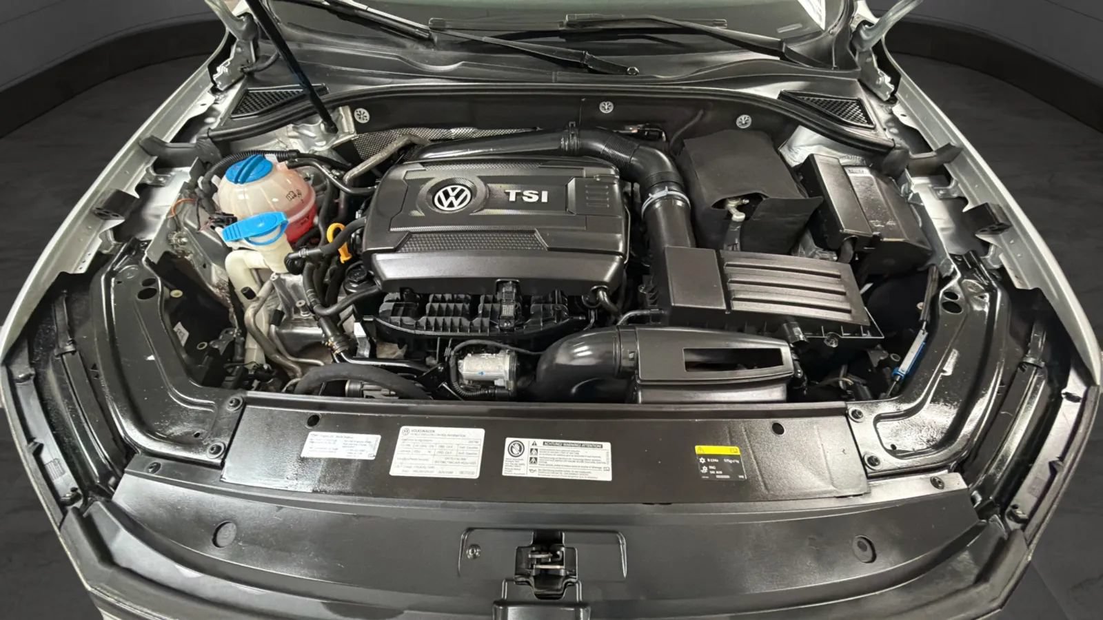 Used 2017 Volkswagen Passat 1.8T SE FWD image 21