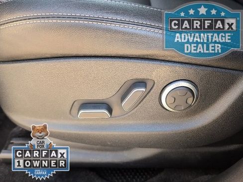 Used 2022 Genesis GV70 2.5T w/ Select Package image 14