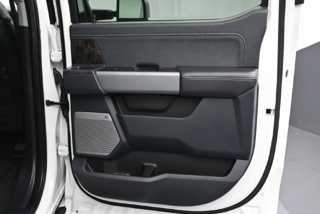 Used 2024 Ford F250 Lariat w/ Lariat Ultimate Package AWD/4WD image 13