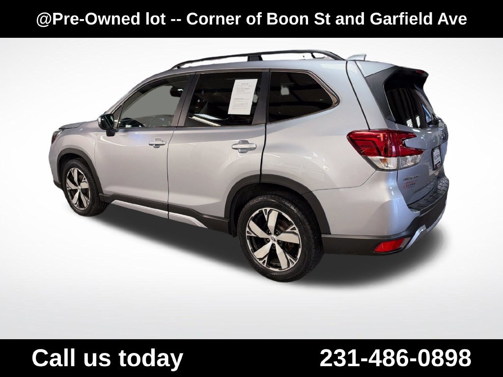 Used 2021 Subaru Forester Touring AWD/4WD image 3