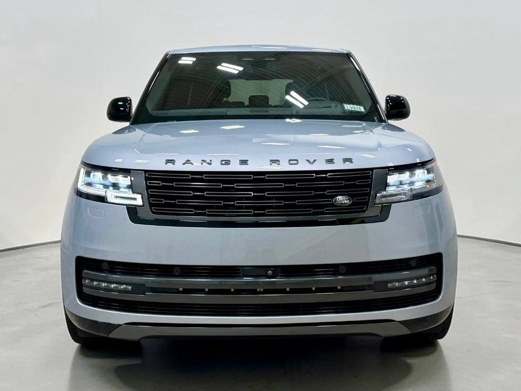 Used 2024 Land Rover Range Rover SE AWD/4WD image 5