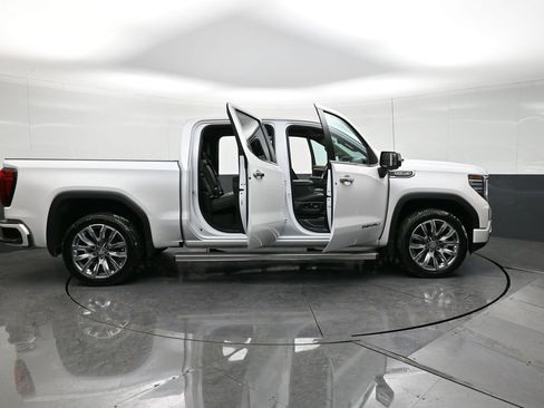 Used 2023 GMC Sierra 1500 Denali w/ Denali Reserve Package image 33