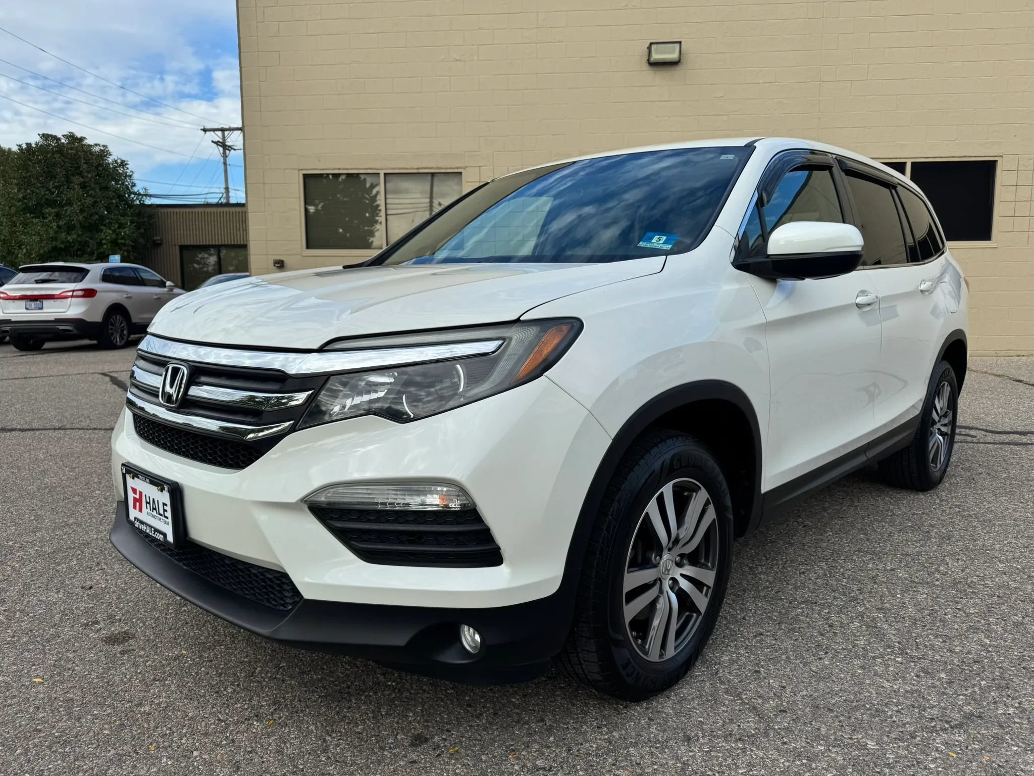 Used 2018 Honda Pilot EX image 3