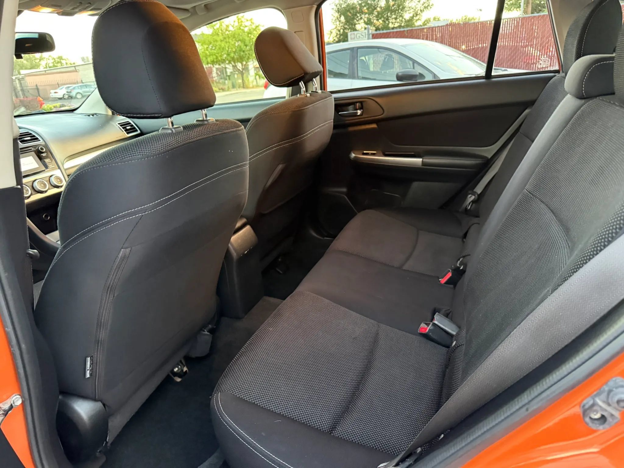 Used 2015 Subaru Crosstrek 2.0i Premium w/ Moonroof Package AWD/4WD image 13
