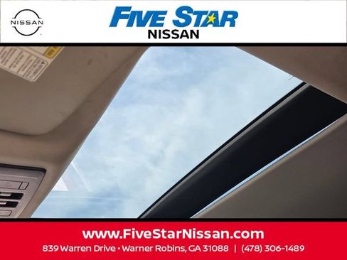 Used 2021 Nissan Rogue SL w/ Premium Package FWD image 19
