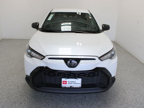 Certified 2024 Toyota Corolla Cross AWD Hybrid image 3